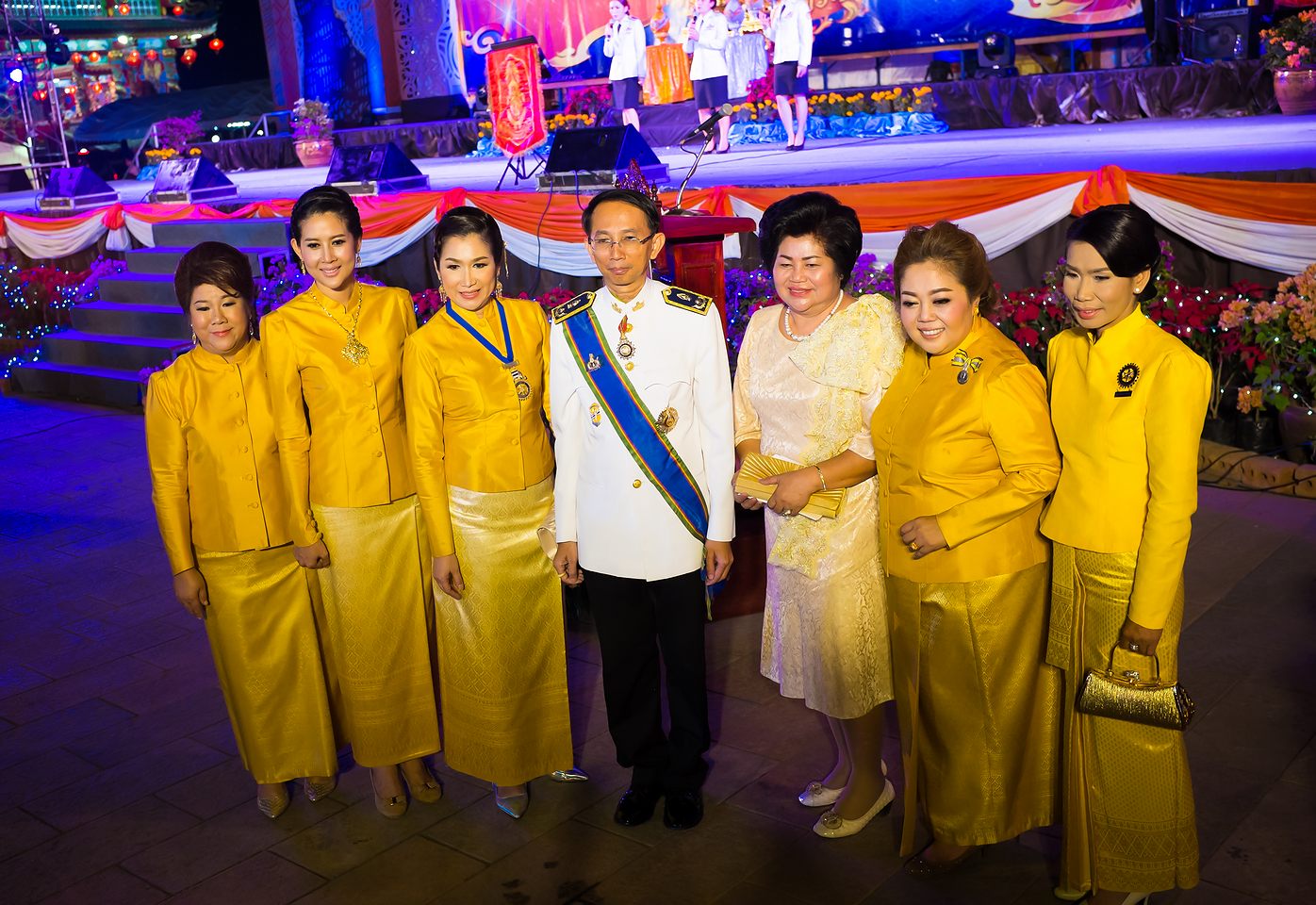 Thung Sri Muang 2015 - urodziny króla Tajlandii - Zdjęcie 19 z 26